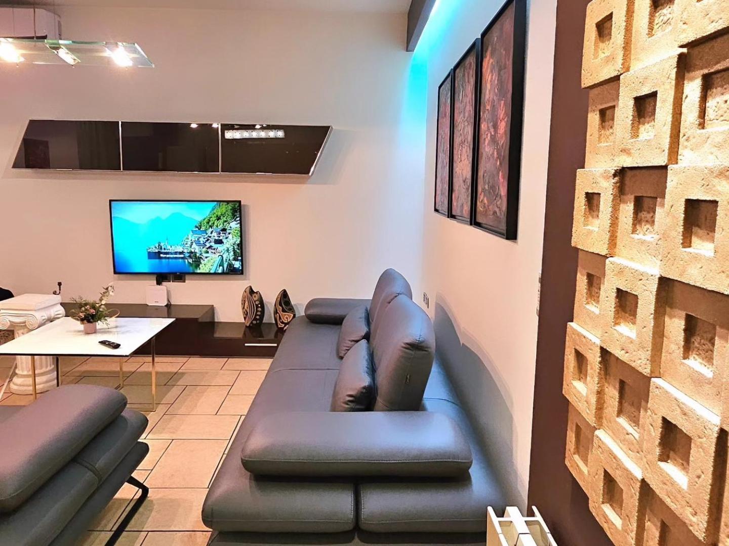 Center Apartment Easy_Luxury Tiranë Eksteriør bilde