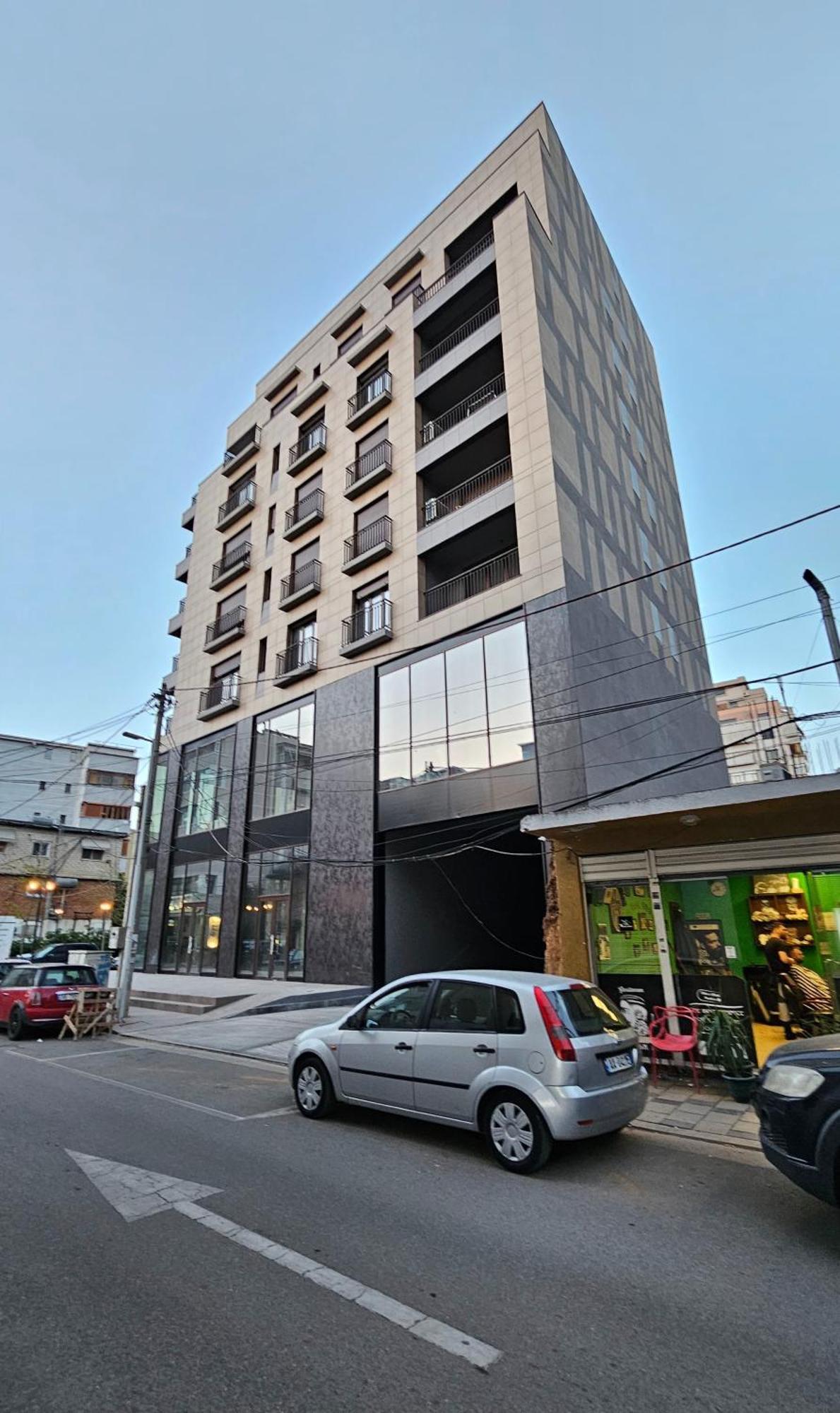Center Apartment Easy_Luxury Tiranë Eksteriør bilde