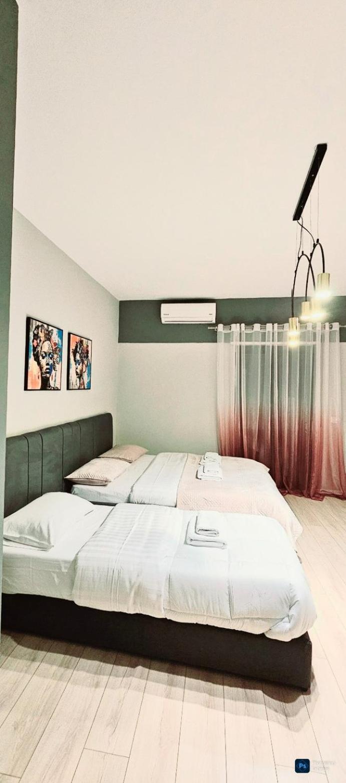 Center Apartment Easy_Luxury Tiranë Eksteriør bilde