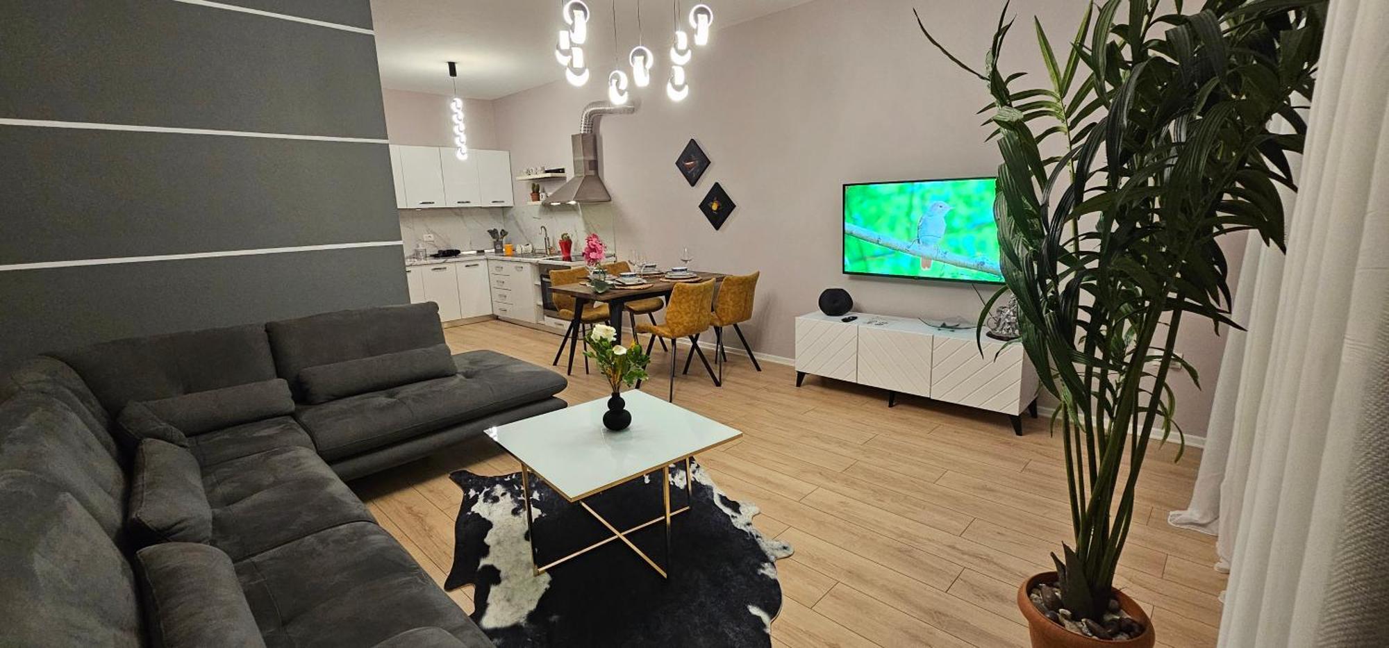 Center Apartment Easy_Luxury Tiranë Eksteriør bilde